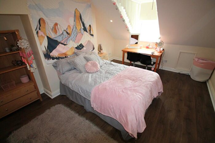 6 Bedroom Terraced House To Rent In Osborne Road, Newcastle Upon Tyne, NE2