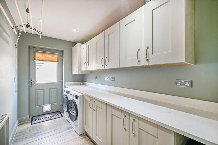 5 Bedroom Detached House For Sale In Oakstead Garth, Killinghall, Harrogate, HG3