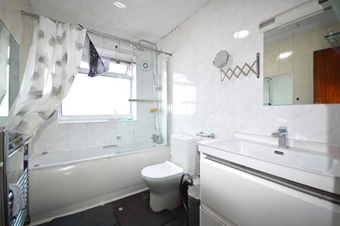 3 Bedroom Flat To Rent In Talisman Way, Wembley, HA9