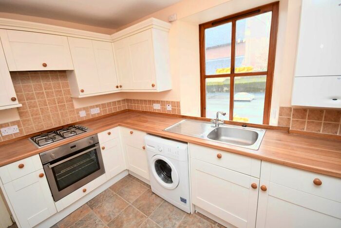 3 Bedroom Flat To Rent In Academy Street, Inverness, IV1