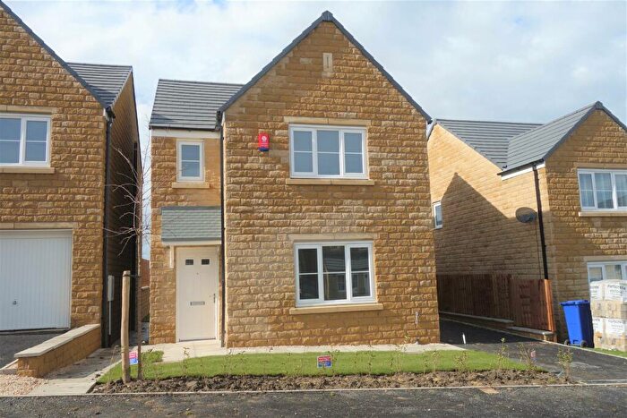 3 Bedroom Detached House To Rent In New Chapel Street, Penistone, S36
