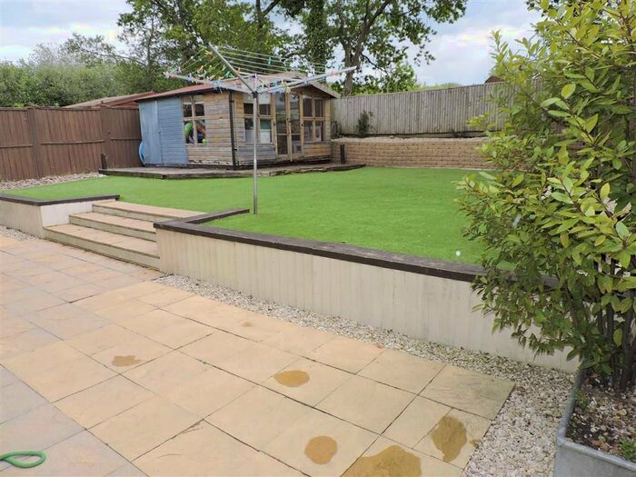 4 Bedroom Detached House For Sale In Coed Y Cadno, Cwmgwili, Llanelli SA14