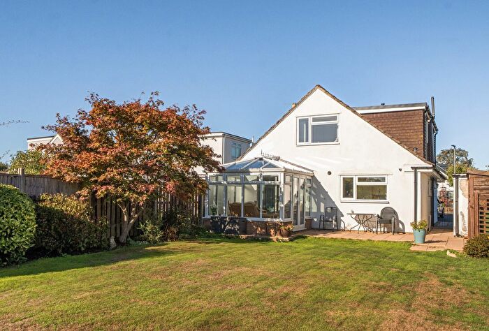 3 Bedroom Bungalow For Sale In Beaufort Road, Frampton Cotterell, Bristol, Gloucestershire, BS36