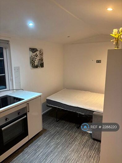 1 Bedroom Mobile Home To Rent In Weeping Willow, Cranleigh, GU6