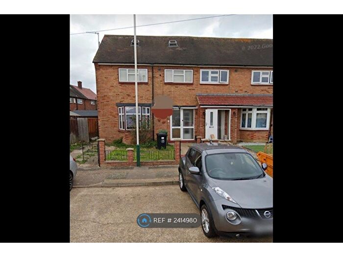 1 Bedroom Flat To Rent In Dalston Lane, London, E8