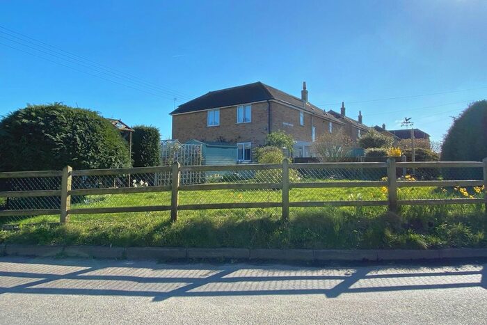 3 Bedroom Semi-Detached House For Sale In Cranswick Cottages, Ripple, CT14