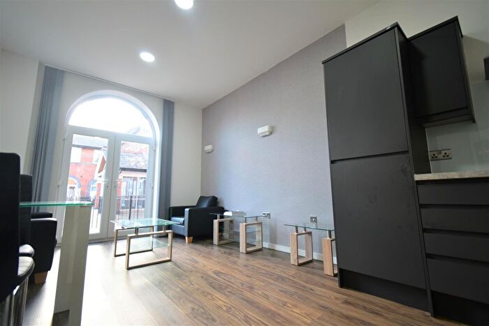 1 Bedroom Property To Rent In Elmwood Avenue, Feltham, TW13
