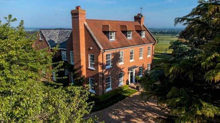 7 Bedroom Detached House For Sale In Chesterton Road, Harbury, Leamington Spa, Warwickshire, CV33