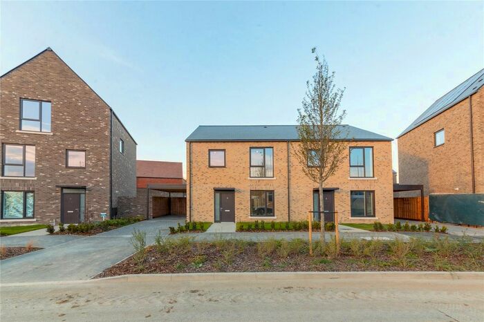 3 Bedroom Semi-Detached House To Rent In The Avenue, Cambridge, Cambridgeshire, CB5