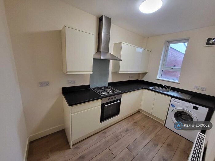 3 Bedroom End Of Terrace House To Rent In Duncan Street, Brinsworth, Rotherham, S60
