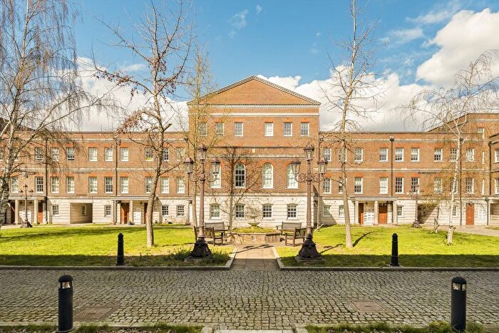 2 Bedroom Flat To Rent In Jewel Square, London, E1W