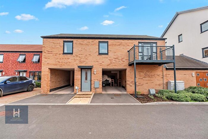 2 Bedroom Coach House For Sale In Normead Drive, Yate, BS37