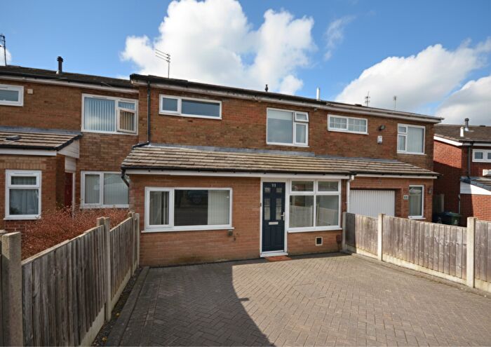 4 Bedroom Terraced House For Sale In Tintern Avenue, Whitefield, M45