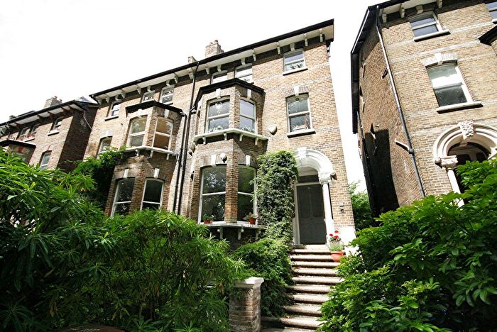 4 Bedroom Flat To Rent In East Dulwich Road, East Dulwich, SE22