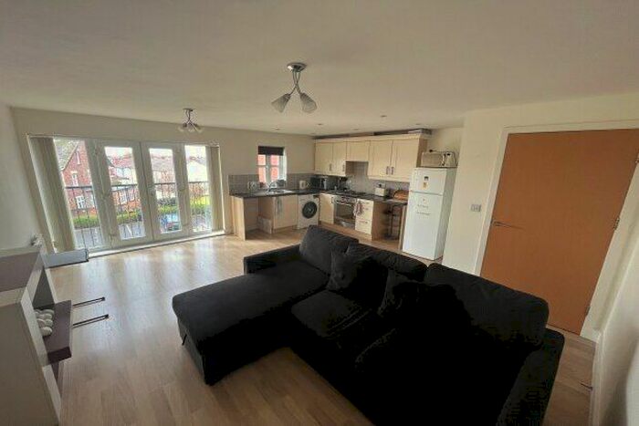2 Bedroom Flat To Rent In Bridge Road, Liverpool, L23