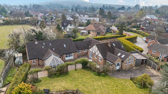 5 Bedroom Detached House For Sale In New Road, Aston Clinton, HP22