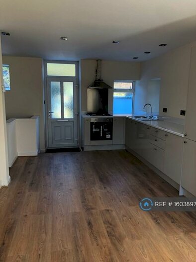 5 Bedroom Semi-Detached House To Rent In Sykes Head, Oakworth, Keighley, BD22