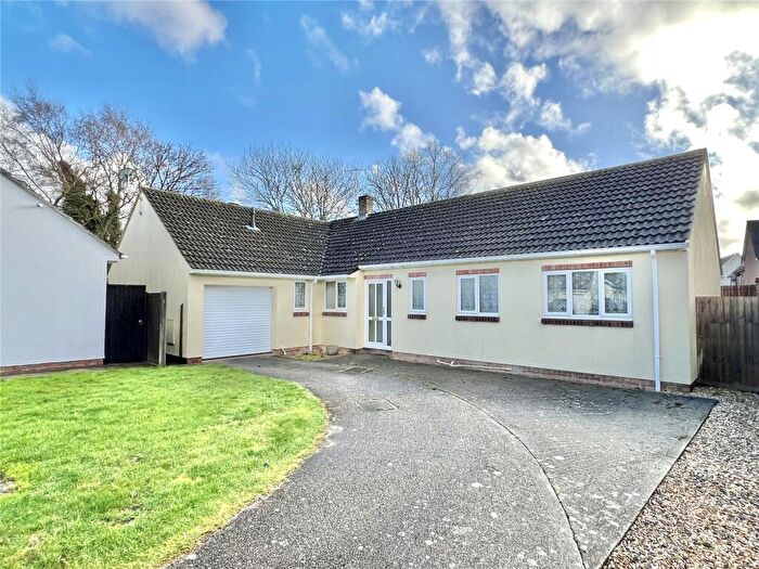 3 Bedroom Bungalow For Sale In Collingwood Close, Pimperne, Blandford Forum, Dorset, DT11