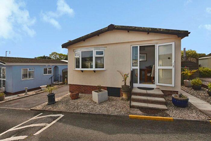 2 Bedroom Park Home For Sale In Totnes Road, Abbotskerswell, Devon., TQ12