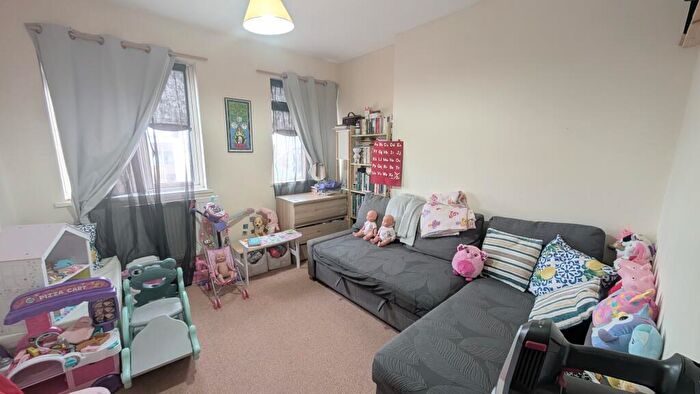 2 Bedroom Property To Rent In Imperial Drive, HA2