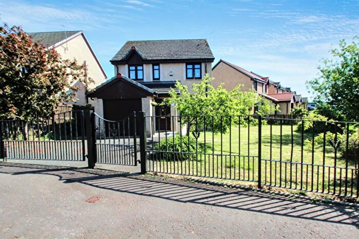 3 Bedroom Detached House For Sale In Castledyke Road, Carstairs, ML11