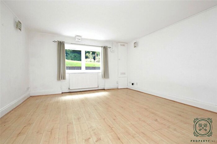 1 Bedroom Apartment To Rent In Crescent Rd, Haringey, London, N8