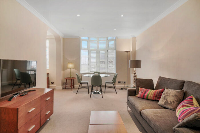 1 Bedroom Flat To Rent In Grove End Gardens, Grove End Road, NW8