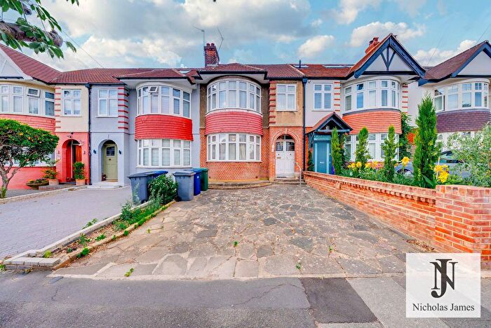3 Bedroom Terraced House For Sale In Arlington Road, Southgate, London, N14