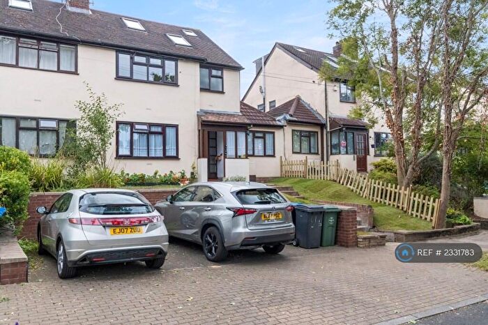 2 Bedroom Flat To Rent In Beverley Gardens, Wembley, HA9