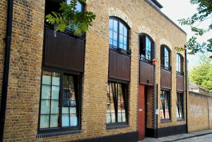 3 Bedroom Flat To Rent In Clave Street, London, E1W