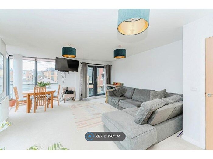 1 Bedroom Flat To Rent In Kitchener Houase, West Drayton, UB7