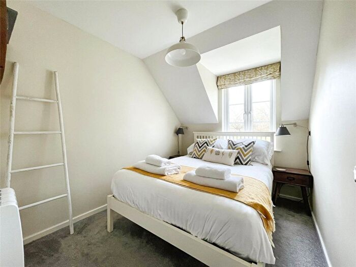 3 Bedroom Terraced House For Sale In Spine Road, South Cerney, Cirencester, Gloucestershire, GL7