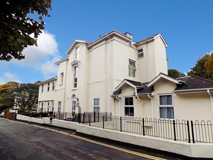 2 Bedroom Flat To Rent In Kilburn Hall, Torwood Gardens Road, Torquay, TQ1