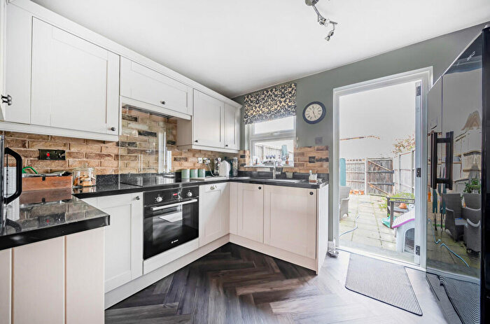 2 Bedroom Terraced House For Sale In Longbridge Way, London, SE13