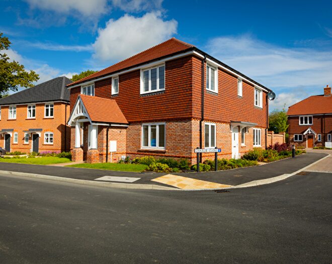 1 Bedroom Maisonette For Sale In Sadler Court, Lorimer Avenue, Cranleigh, GU6