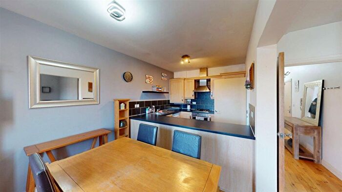 2 Bedroom Flat For Sale In Dorchester Avenue, Walton Le Dale, Preston, PR5