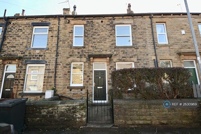 2 Bedroom Terraced House To Rent In Hillthorpe Terrace, Pudsey, LS28