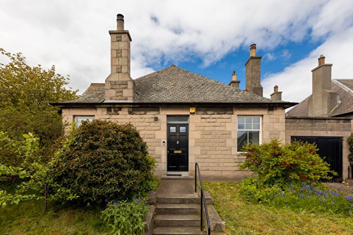 3 Bedroom Detached Bungalow For Sale In Sydney Terrace, Craigentinny, Edinburgh, EH7