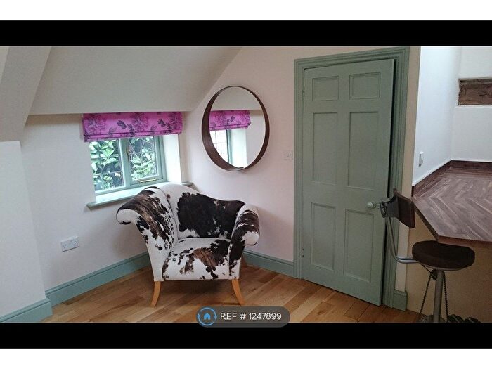 Studio To Rent In Easthorpe St, Nottingham, NG11