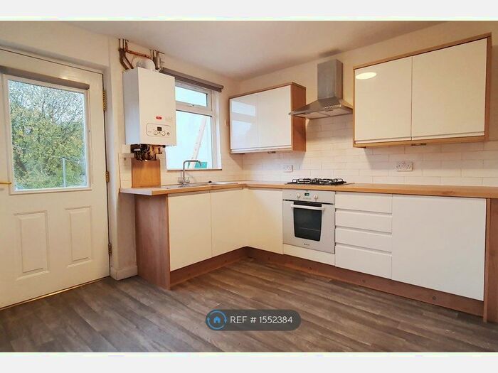 2 Bedroom Terraced House To Rent In Newbold Street, Rochdale, OL16