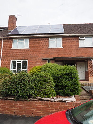 4 Bedroom Semi-Detached House To Rent In Prince Charles Road, Exeter, EX4
