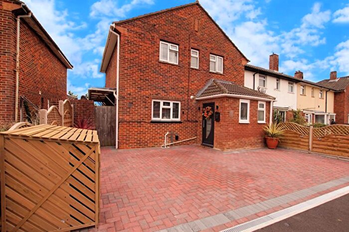3 Bedroom End Of Terrace House For Sale In Pettycot Crescent, Gosport, PO13