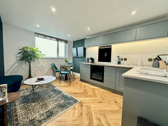 1 Bedroom Property To Rent In Blenheim Terrace, Scarborough, YO12