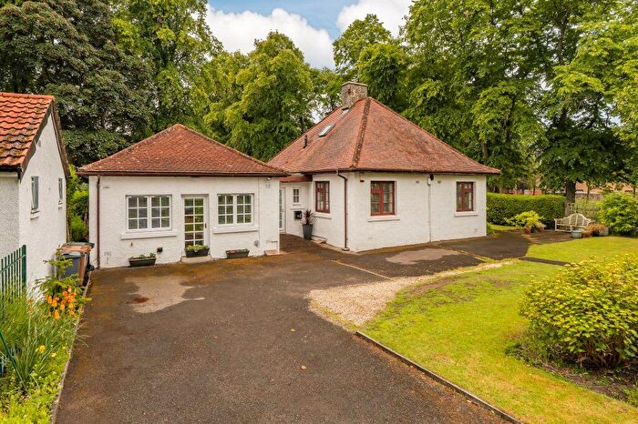 2 Bedroom Cottage For Sale In Corstorphine High Street, Edinburgh, EH12