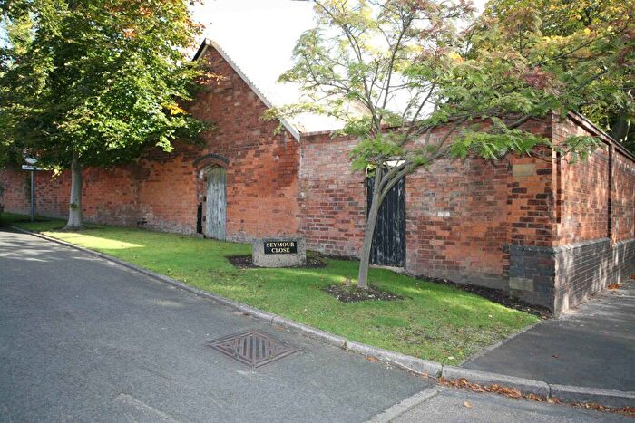 2 Bedroom Flat To Rent In Seymour Close, Selly Park, B29
