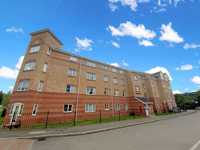 2 Bedroom Apartment To Rent In Priestly Court, High Wycombe, HP13