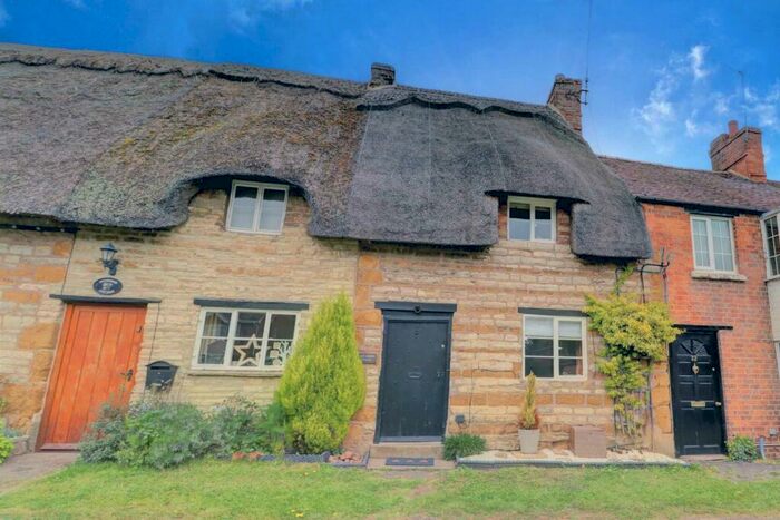 2 Bedroom Cottage To Rent In Station Road, Shipston On Stour, CV36