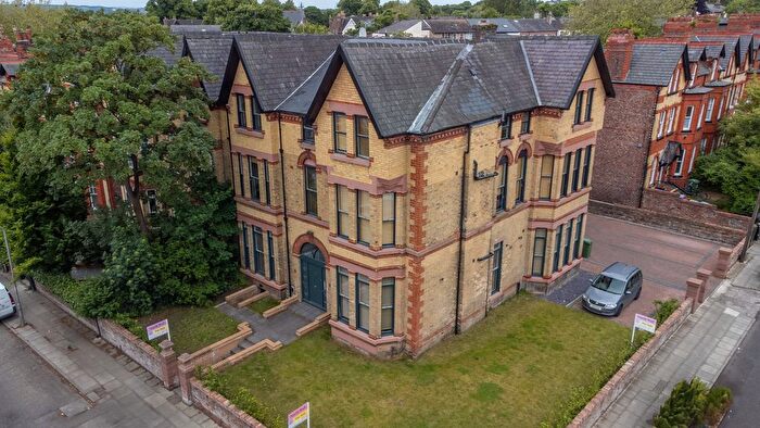 2 Bedroom Flat For Sale In Ivanhoe Road, Aigburth, L17