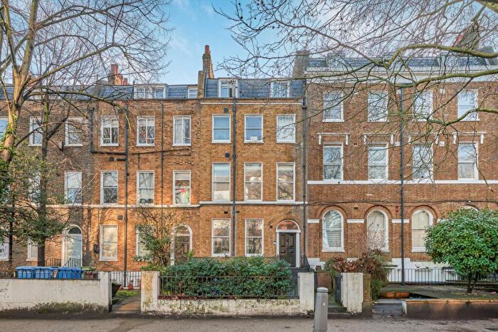 2 Bedroom Flat For Sale In Kennington Park Road, Kennington, SE11