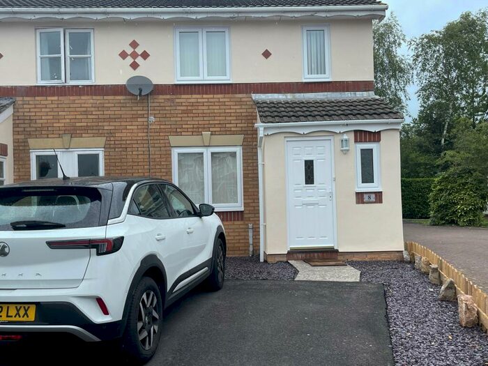 3 Bedroom Semi-Detached House To Rent In Nicholas Court, Gorseinon, Swansea, SA4